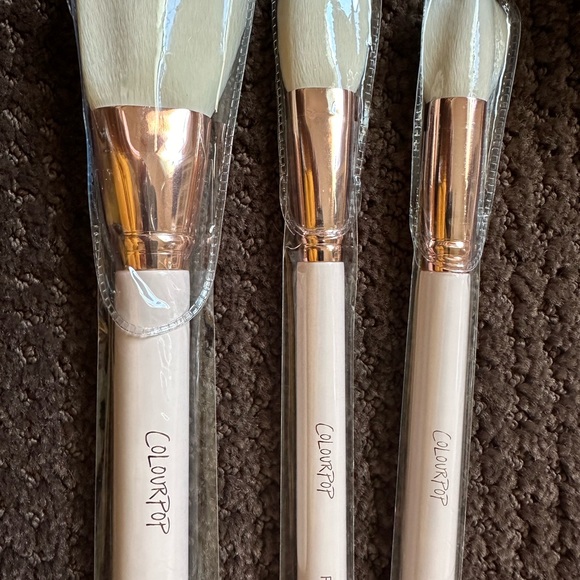 SOLD - Colourpop Ultimate Brush Roll - Picture 5 of 7